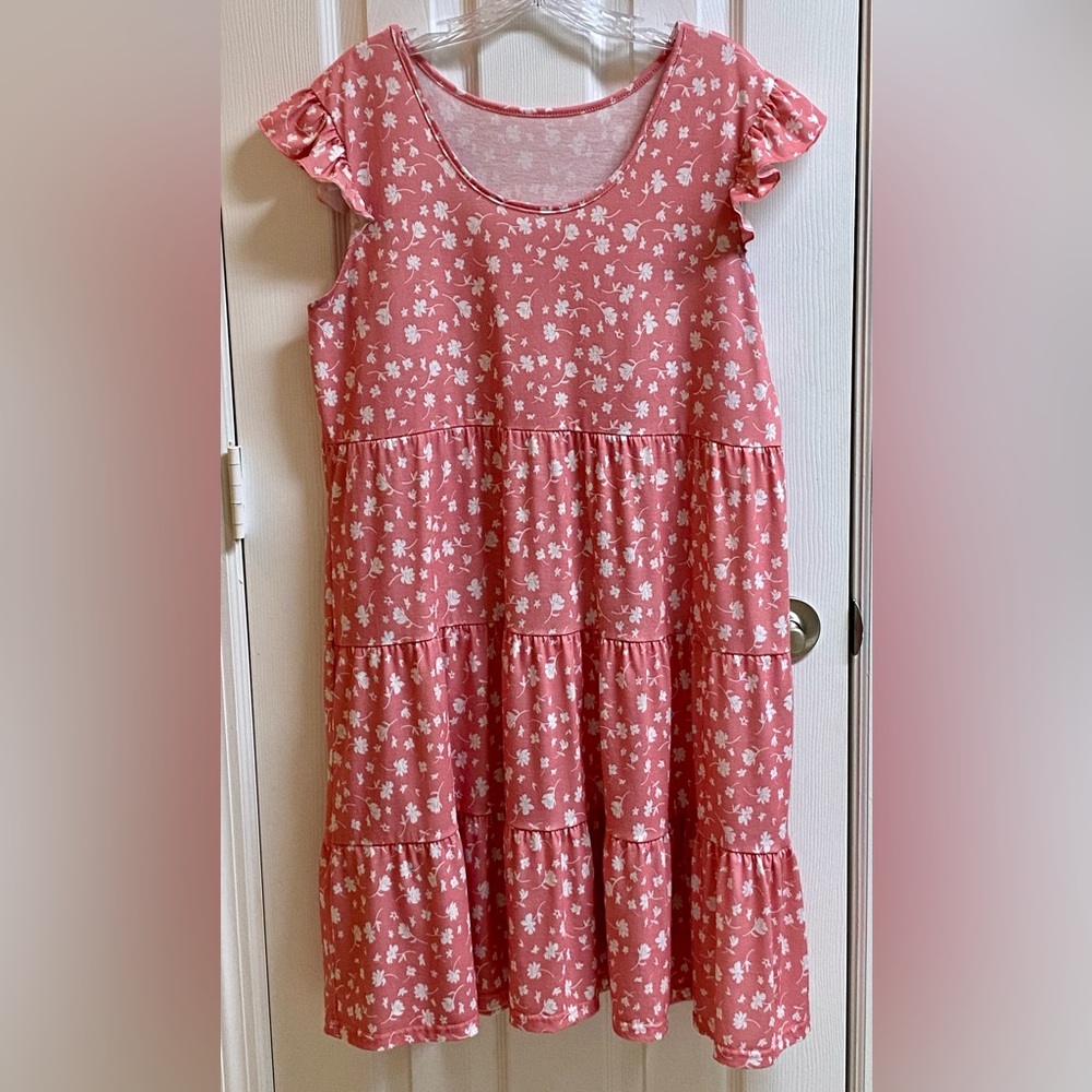 Women’s 3 tiered dress. Size XL EUC.